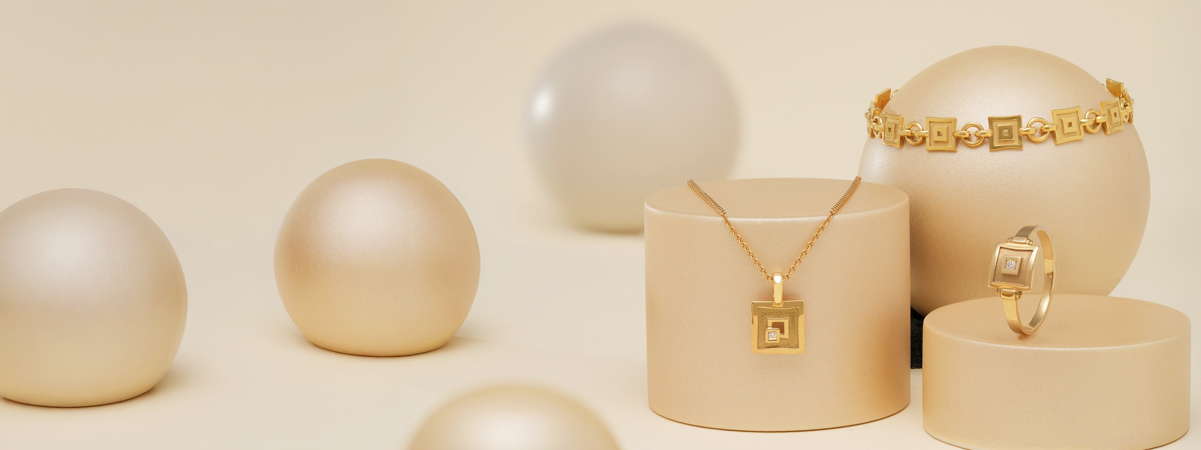 豪華！2メダル彫り 垂れ下がりピアス ゴールド ASTREE 楽天市場】Classy GARDEN ピアス ニッケルフリー フラワー