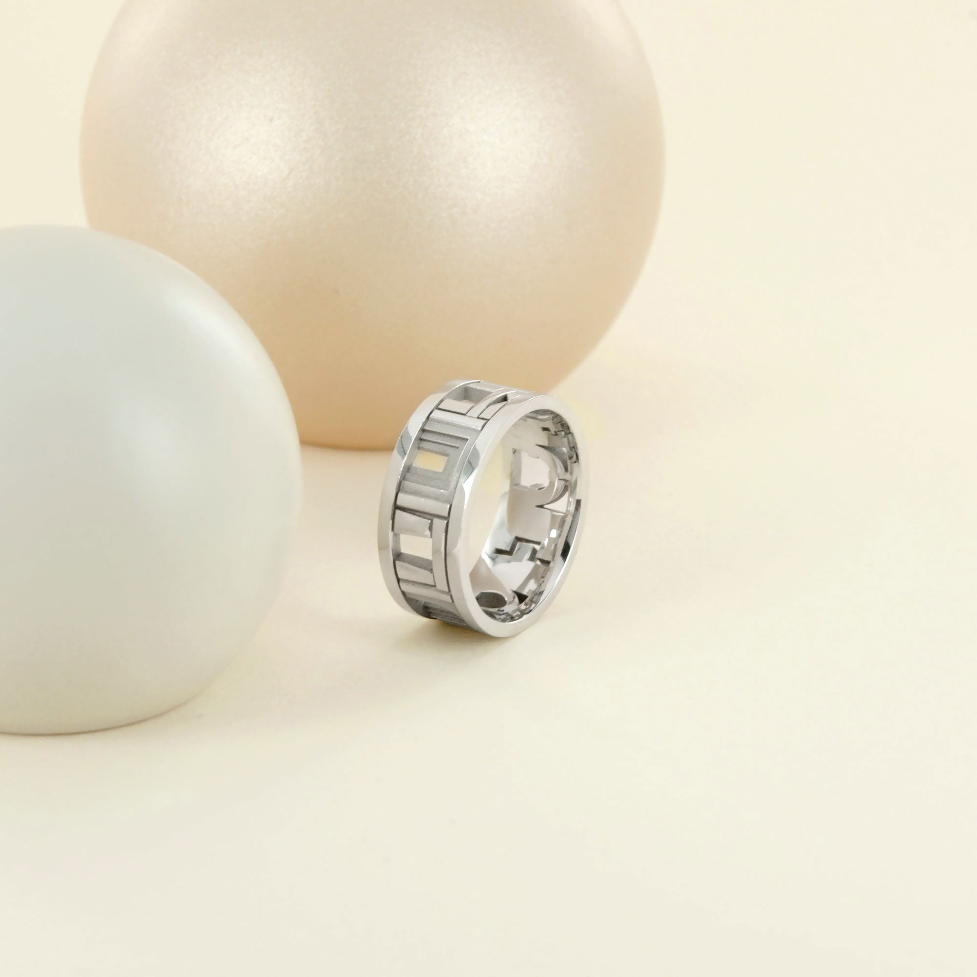 Anneau Porte du Temps en or blanc