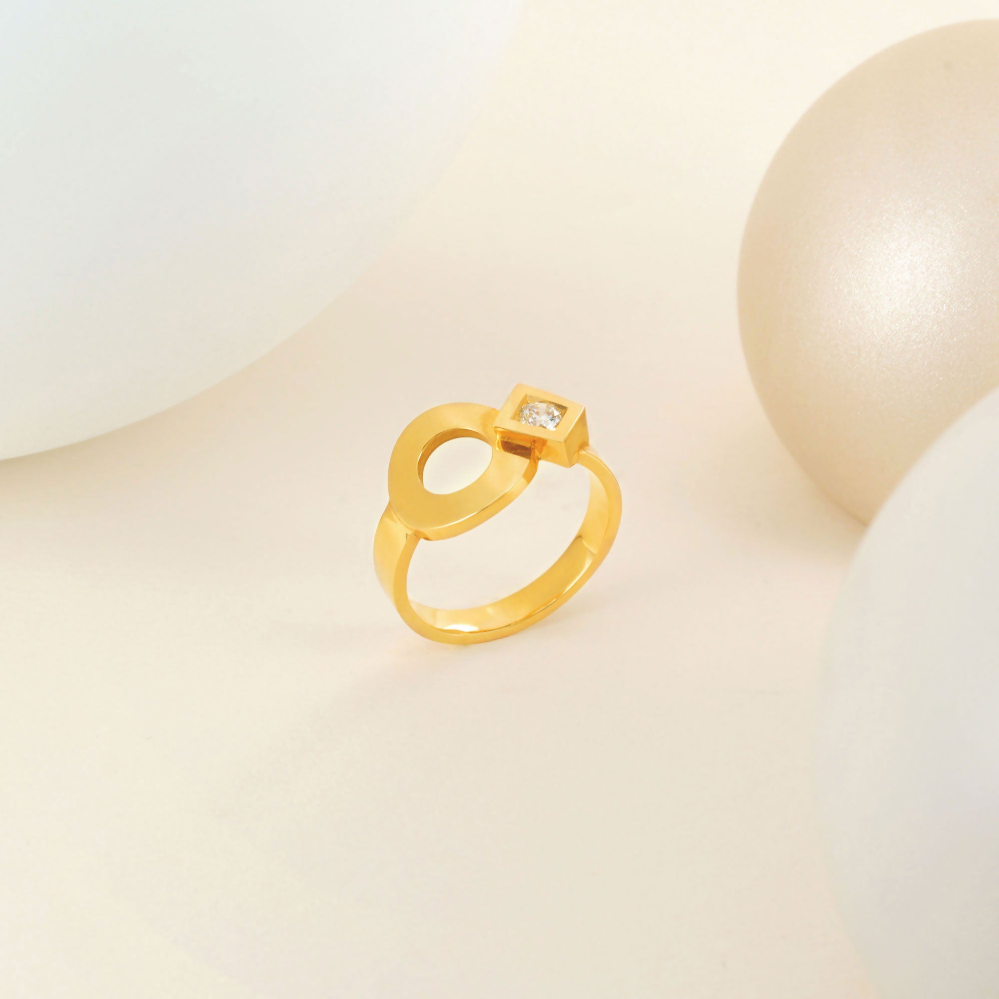 Bague Signes Eclipse large en or jaune et diamant