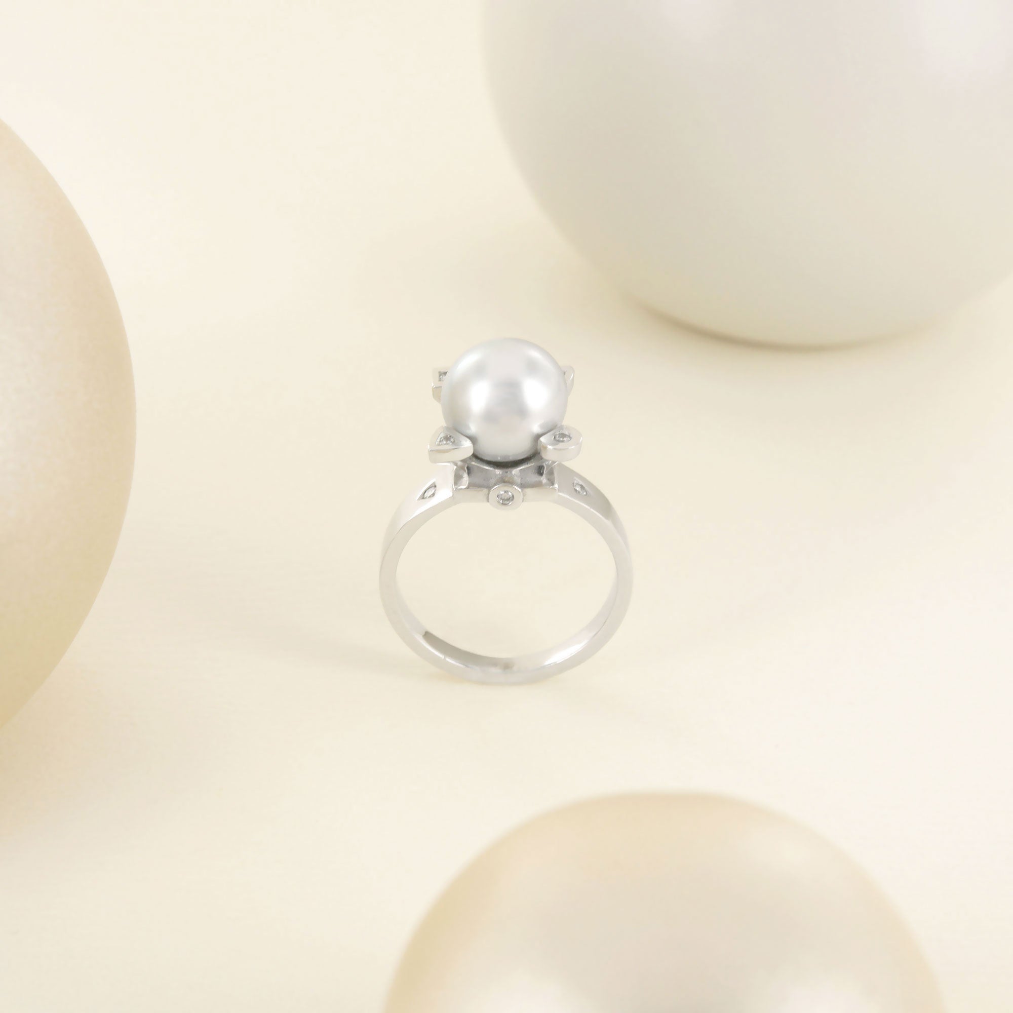 Solitaire My Little White Stone en or blanc et Perle blanche