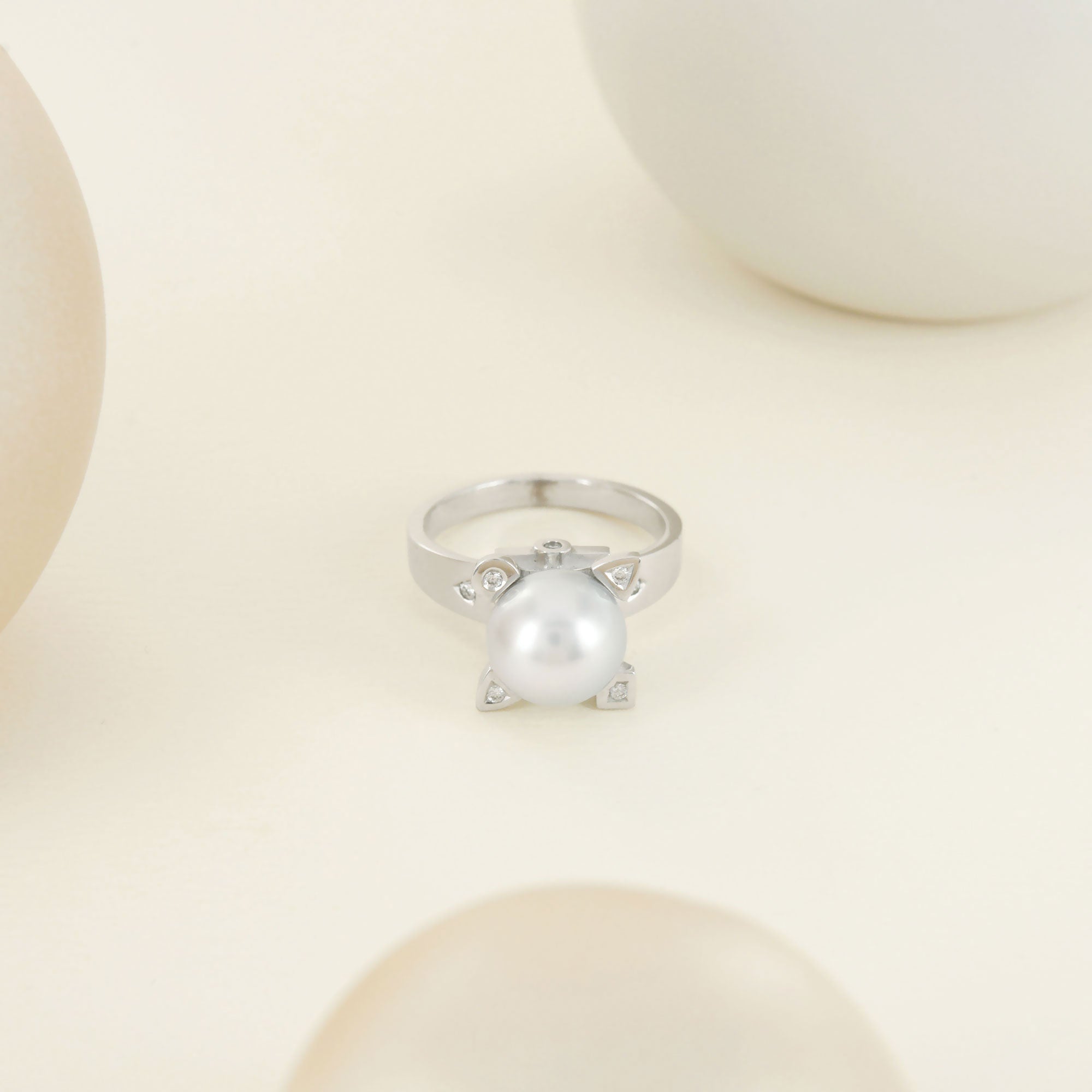 Solitaire My Little White Stone en or blanc et Perle blanche