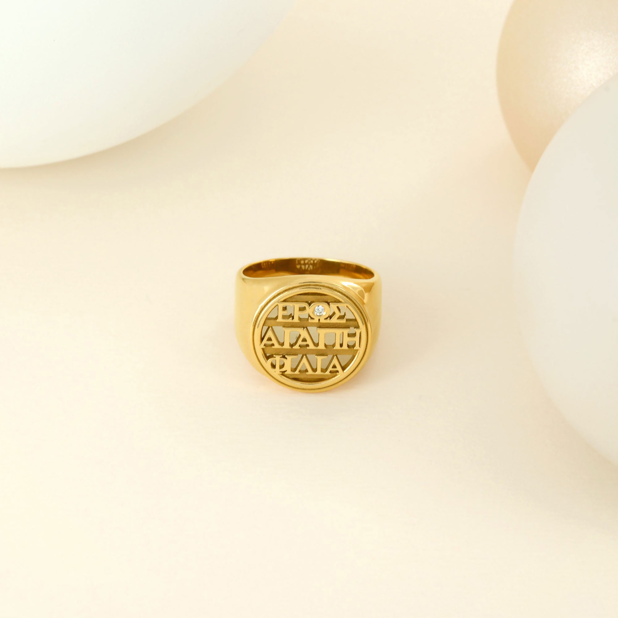 Chevalière 3 amours en or jaune et diamant