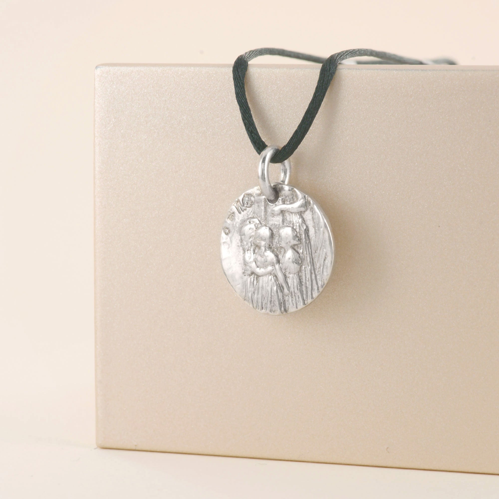 Médaille ronde des filles & empreintes de pieds en argent