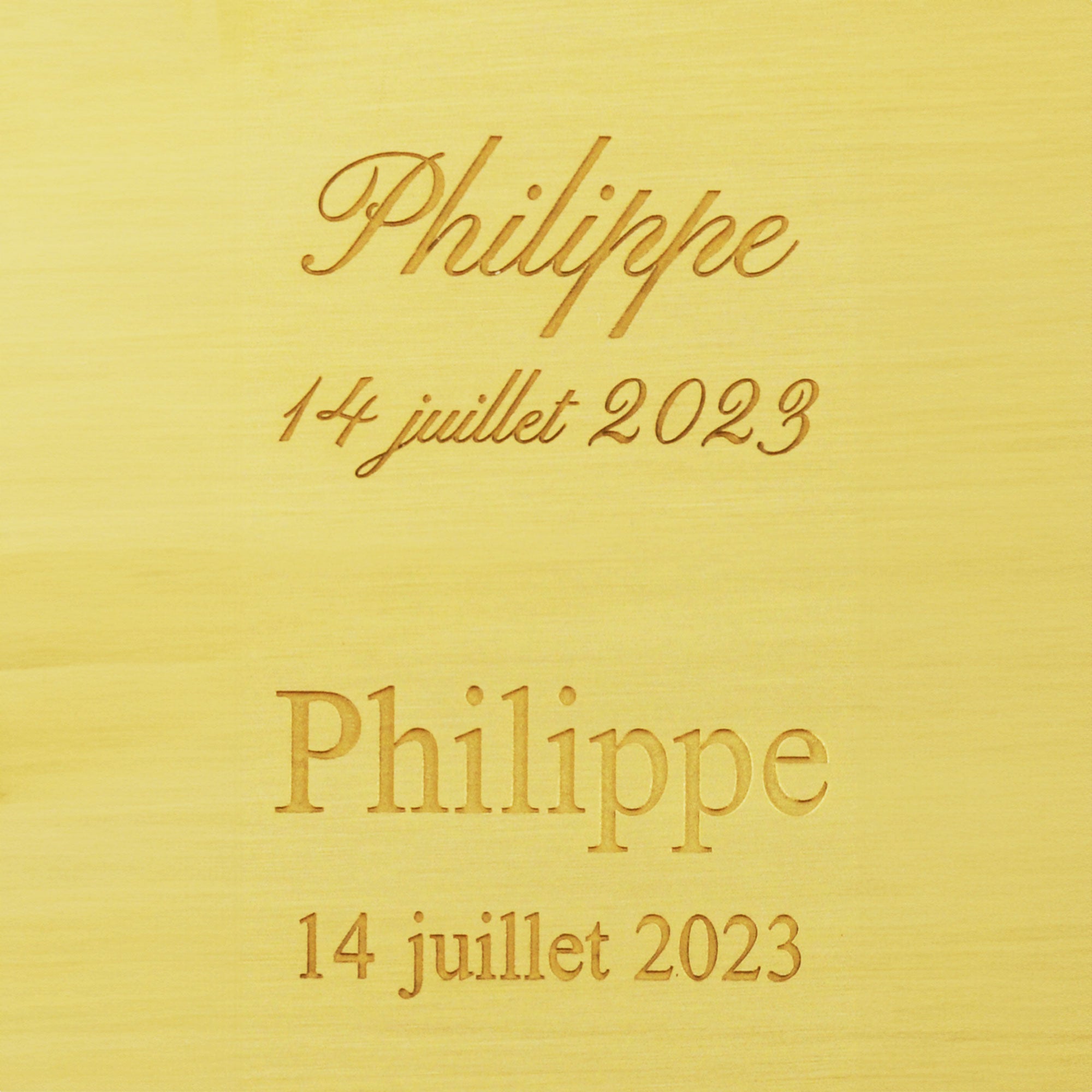 Little boy character pendant in gold Tournaire