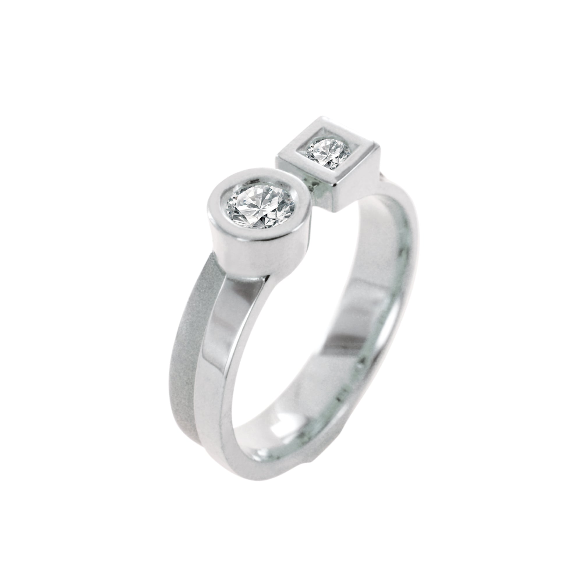 Bague Solitaire Accompagné diamants et or