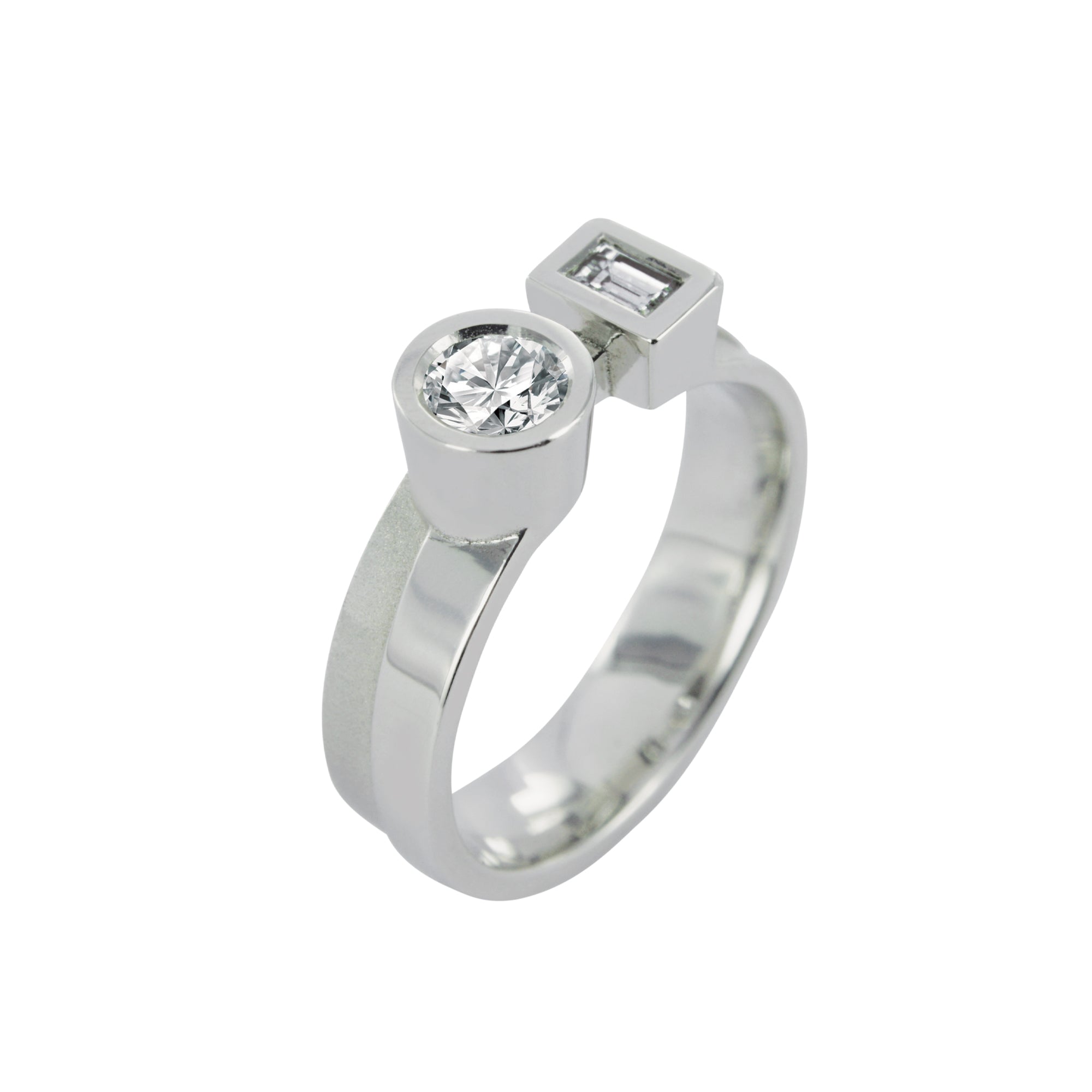 Bague Solitaire Accompagné diamants et or