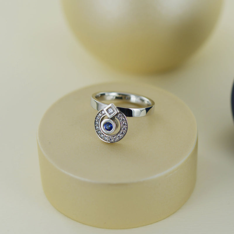 Bague Kairos en or blanc, saphir, diamant
