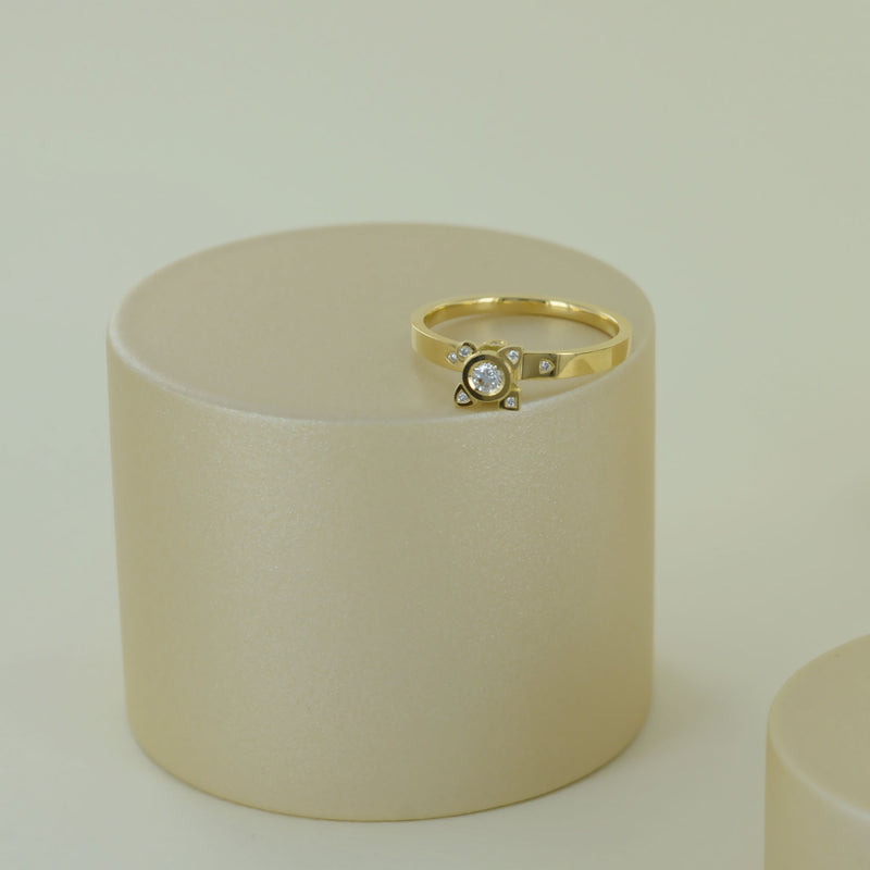 Bague My Little White Stone en or et diamants central de 0.10 ct