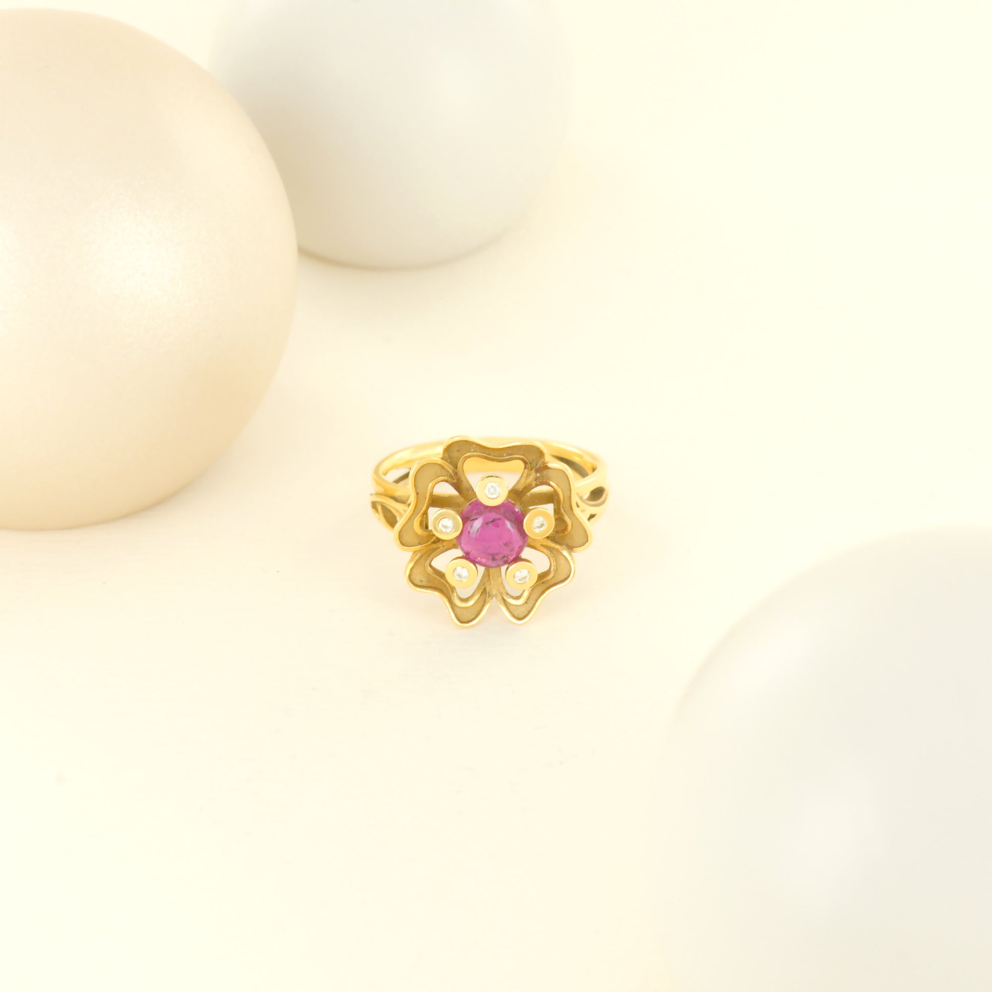 Bague Pensée Sauvage médium en or jaune et tourmaline