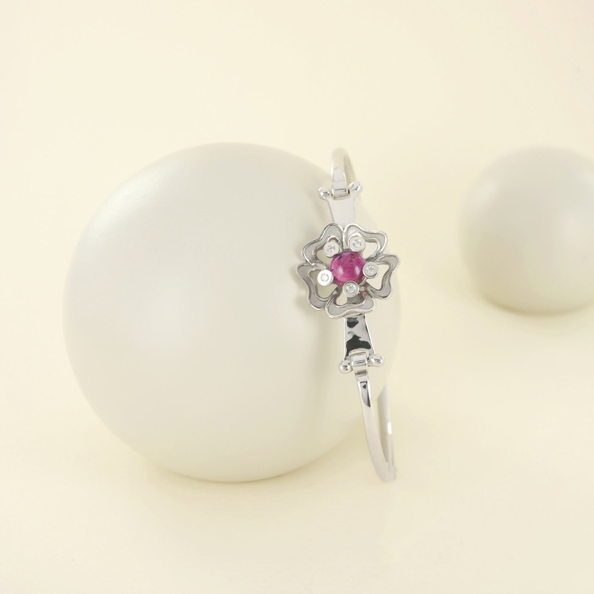 Bracelet Pensée Sauvage en or blanc et tourmaline