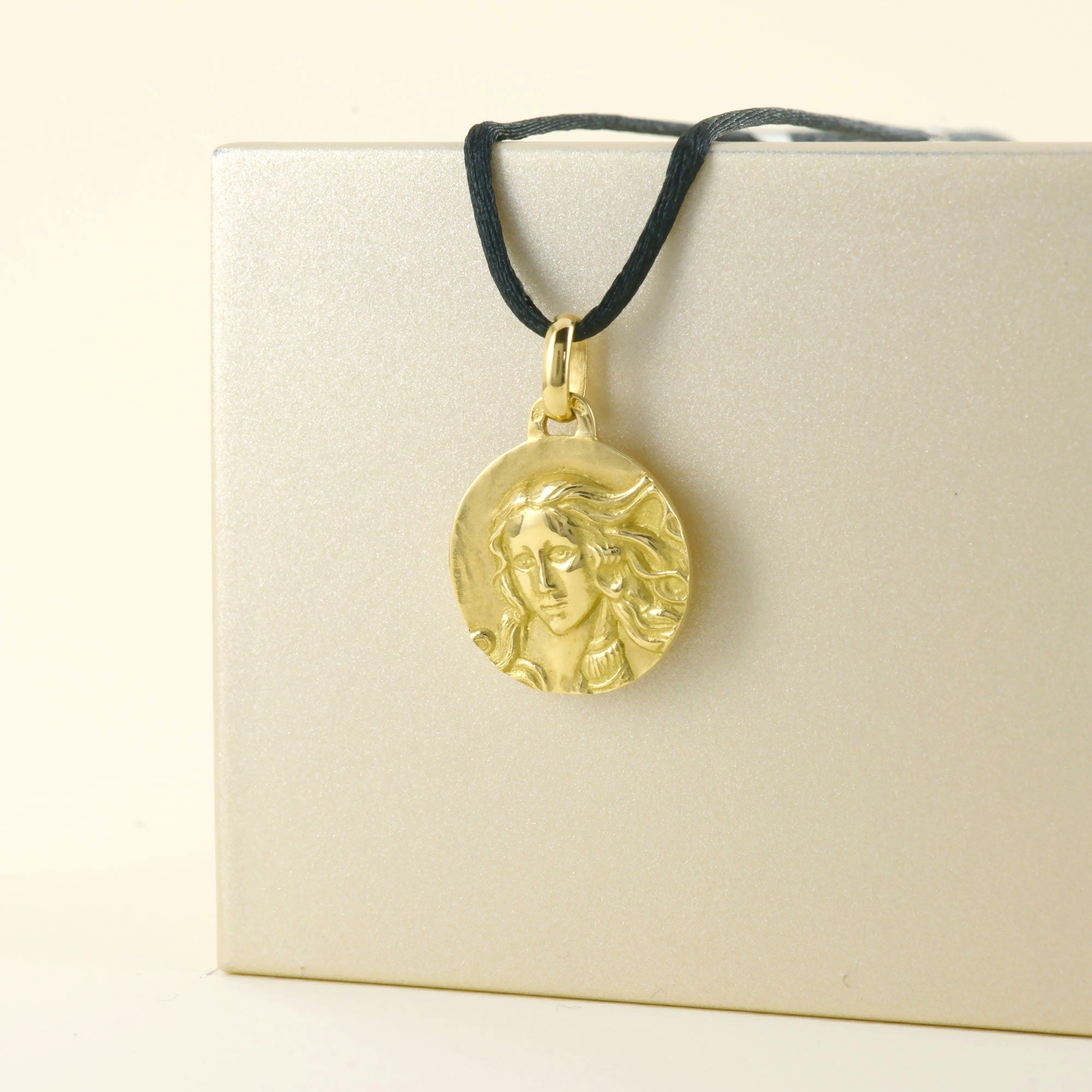 Médaille Vénus en or