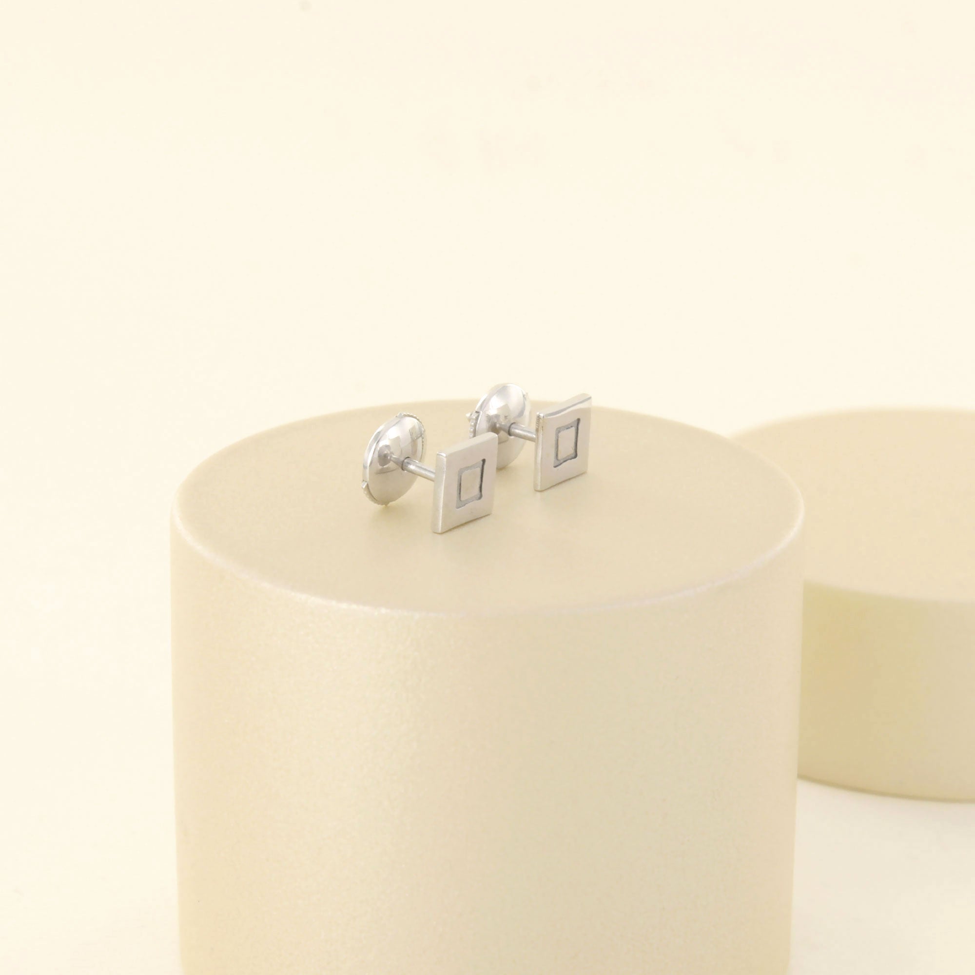 Boucles d'oreilles Astrée en or blanc