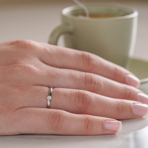 Solitaire Alchimie round  diamond and gold ring