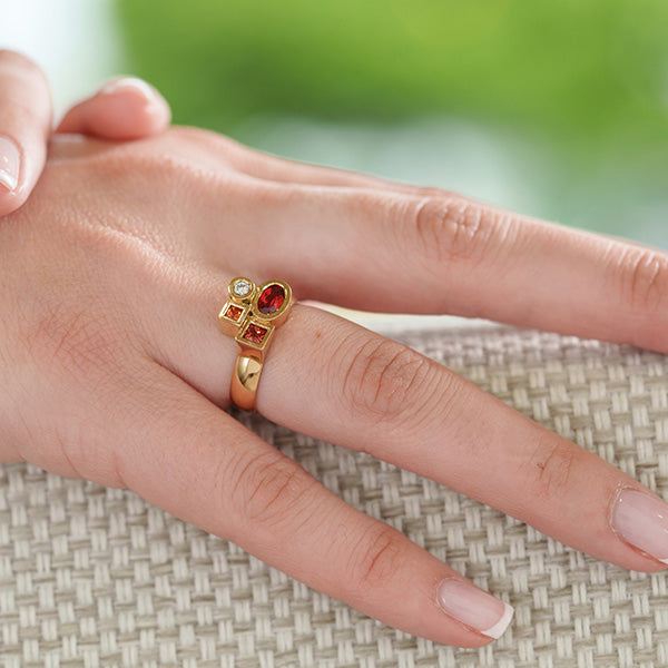 Marélie small red-orange ring in gold, diamonds, sapphires and rubies