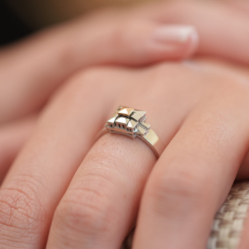 RING ARCHITECTURE CITÉ SQUARE BABY IN GOLD