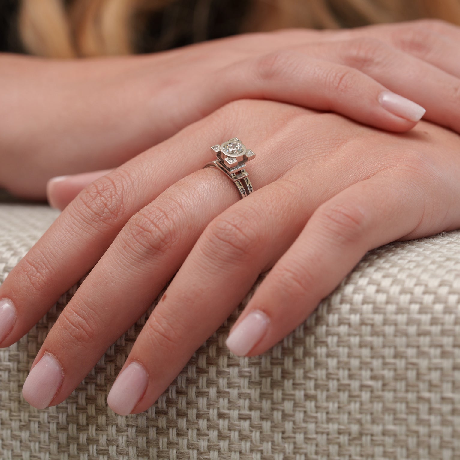 Bague French Kiss tour Eiffel diamants en or