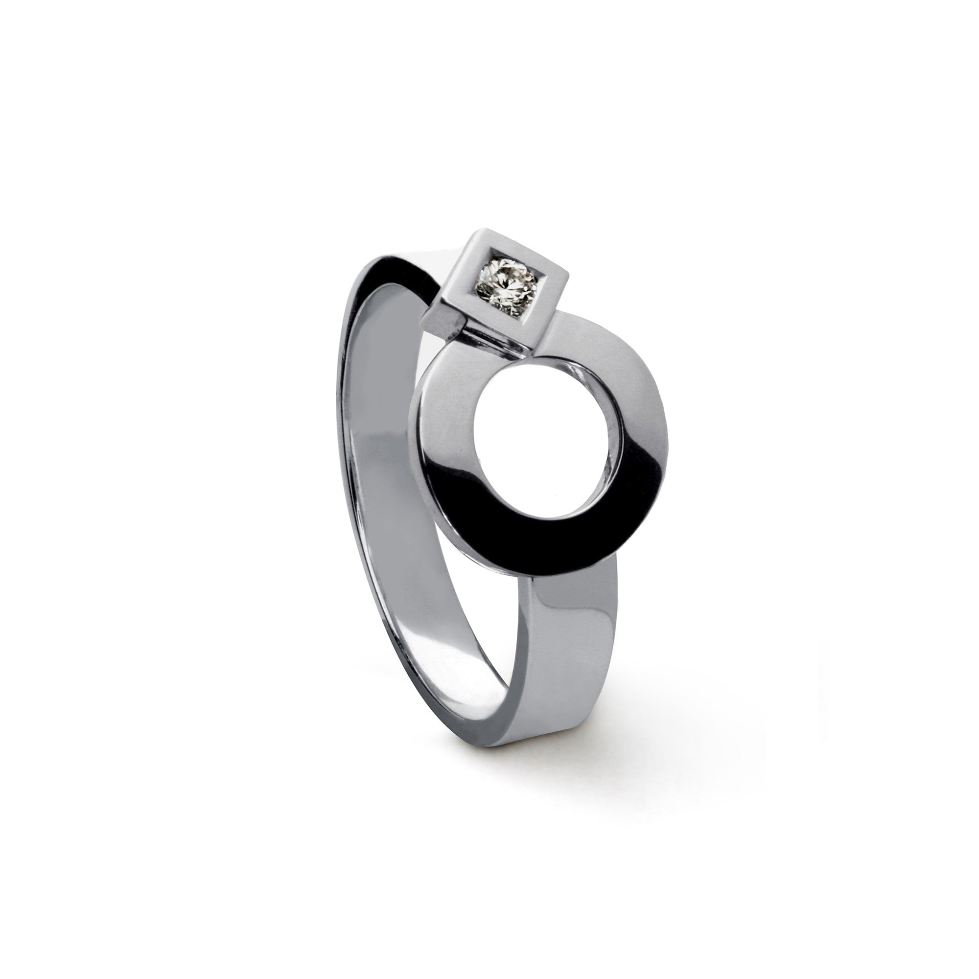 Signe Eclipse round small gold diamond ring