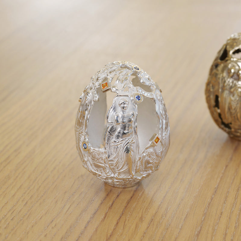 Solid silver egg with sapphires and diamonds Tournaire Décor