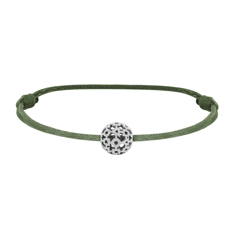trilogy pearl bracelet in gold