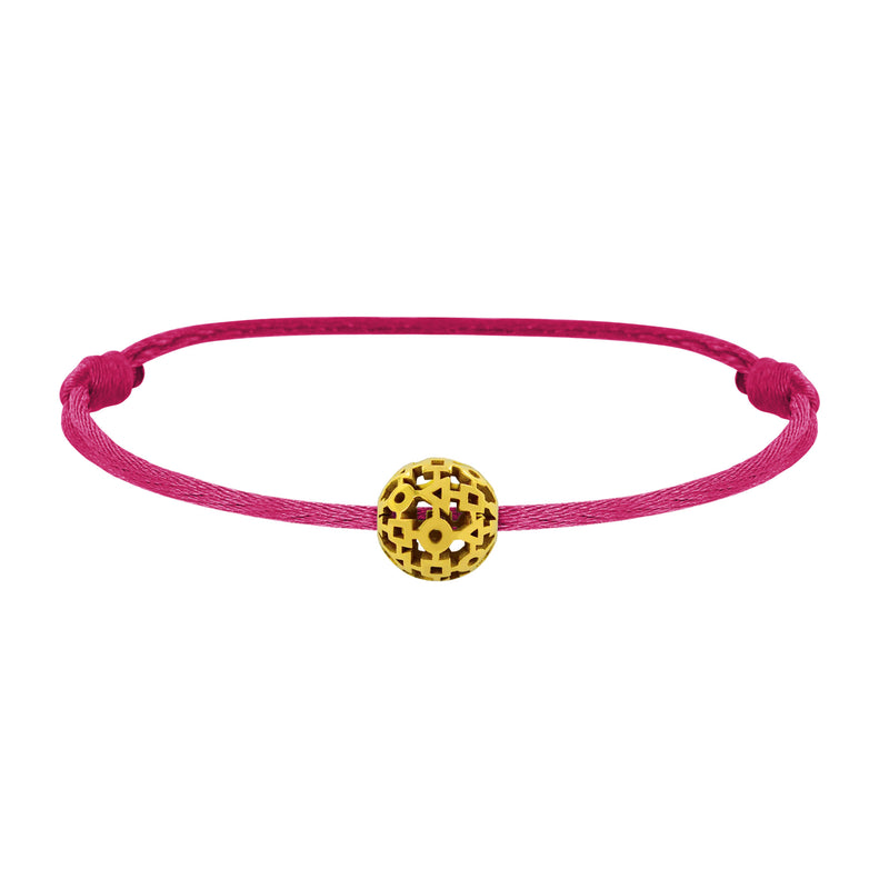 trilogy pearl bracelet in gold