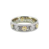 Engrenages gold ring with diamonds